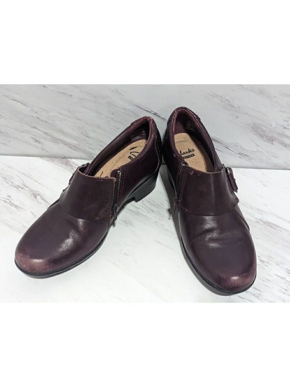 Clark's Women's Burgundy Round Toe Leather Zip side 2" Block Heel Bootie Size 7